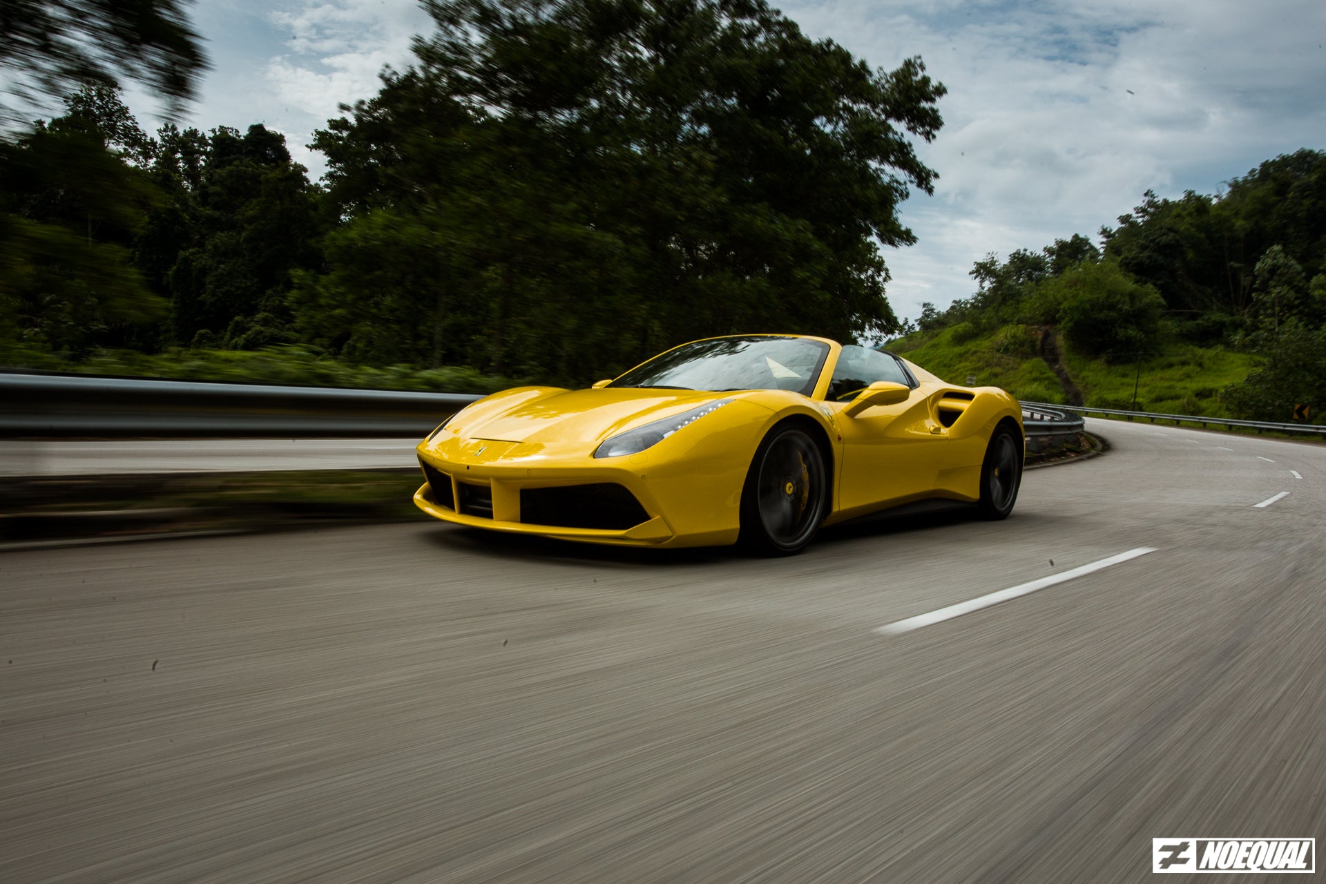 NE Reviews ≠ Ferrari 488 Spider