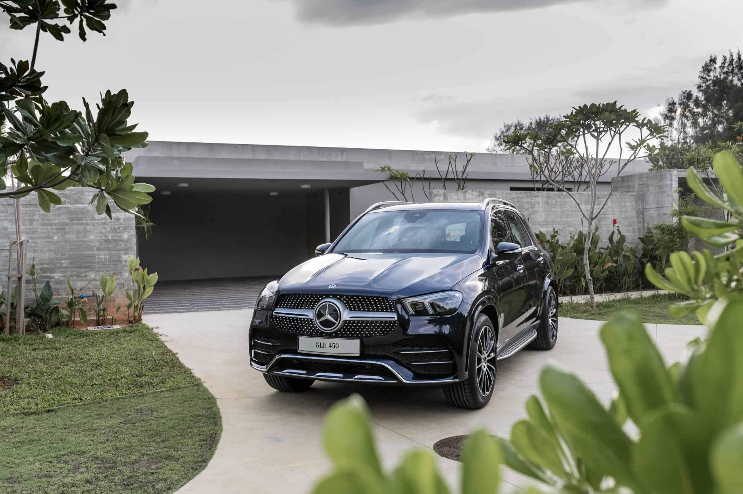 Mercedes' New 7-Seater, The GLE 450 4MATIC AMG Line