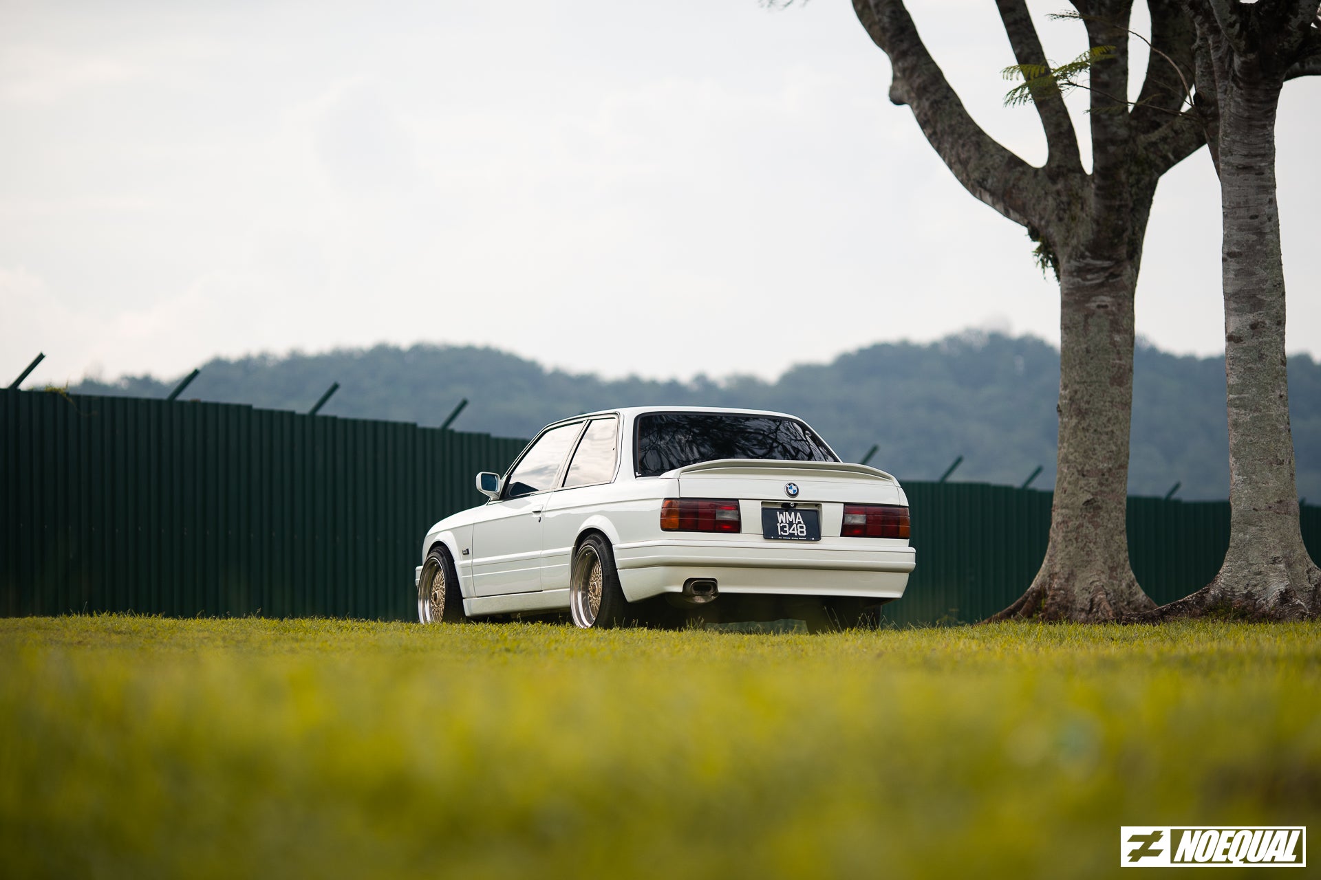 BMW E30 COUPE RESTOMOD