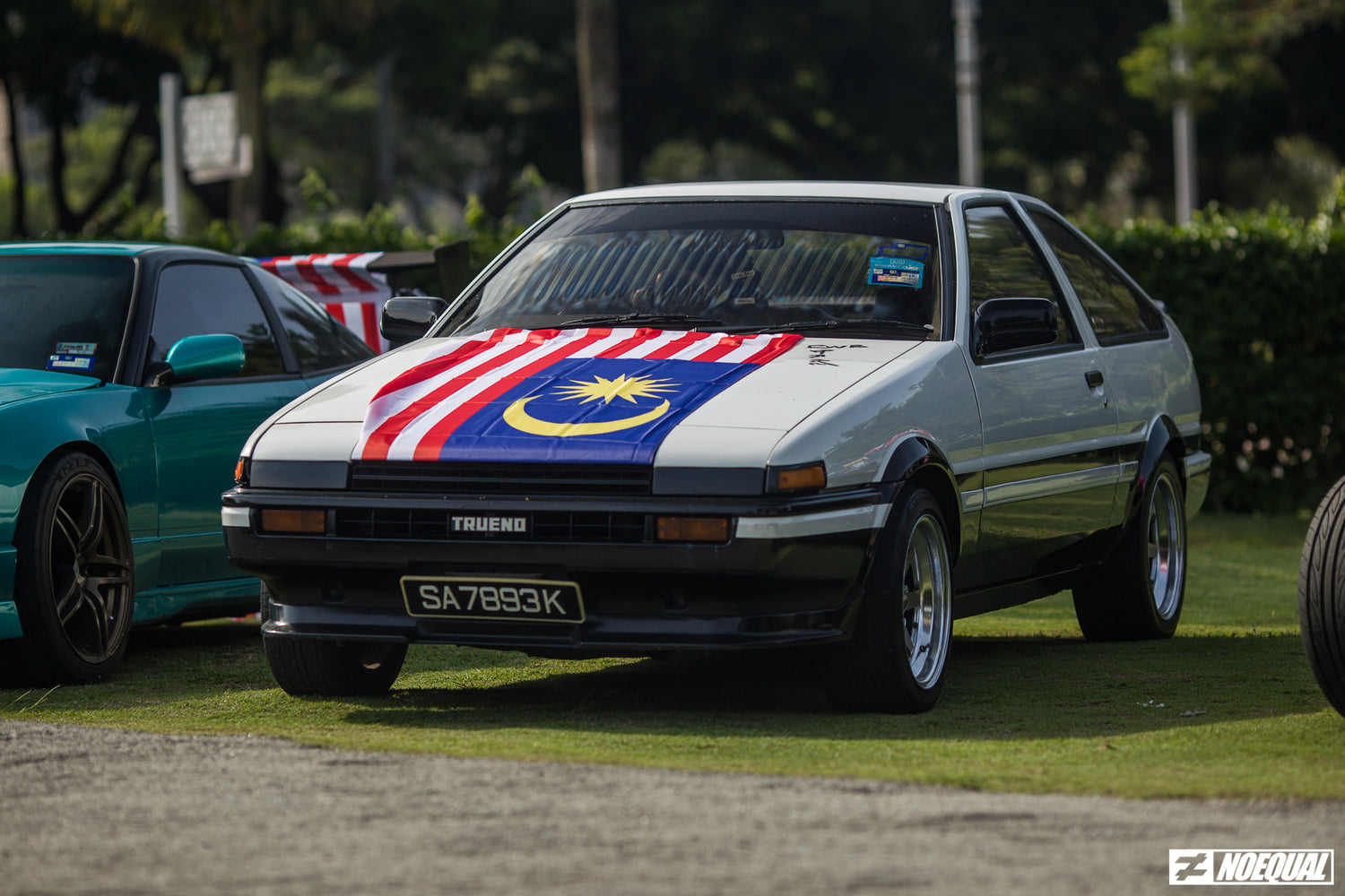 Mission Impossible : 35,000 KM World Tour in an AE86?